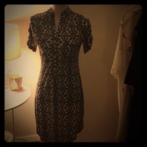 Cute summer patterned Valerie Bertinelli dress